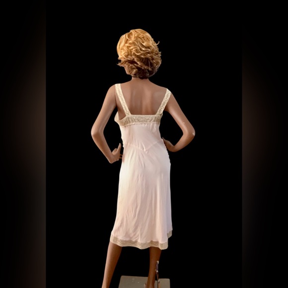Vintage 1940’s Dora Gottlieb Bias Cut Pale Pink Rayon Lace Slip Dress Size 36 - Picture 7 of 9